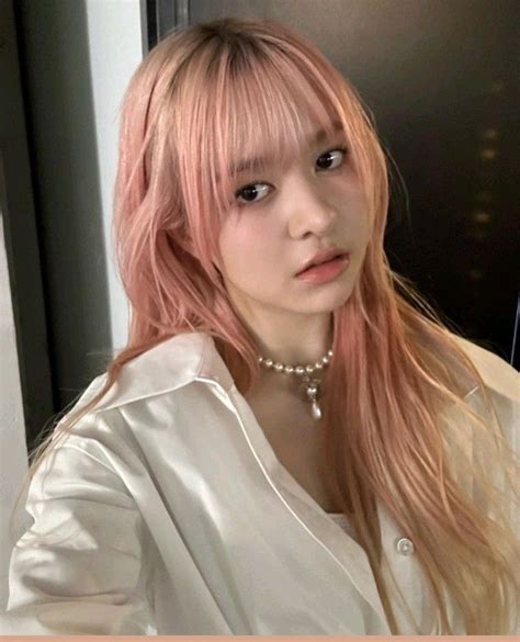 lily nmixx | Lily, Girl, Pretty people