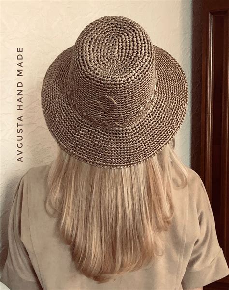 Шляпа из рафии | Uncinetto, Sciarpe, Cappelli