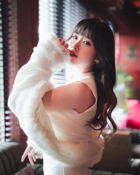 Jason Pixels | Nerissa Ravencroft Cosplay by the one and only @linnichi