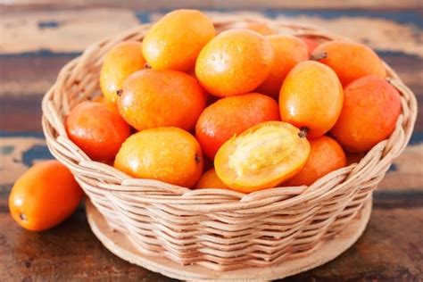Frutas De Origem Brasileiras - 10