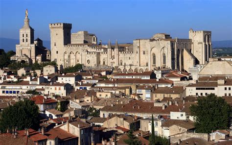 short breaks  avignon france