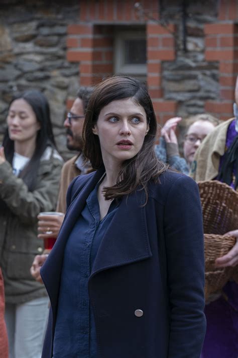 Alexandra Daddario in Mayfair Witches S02E06 Promo • CelebMafia