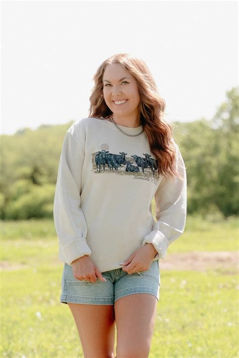 Crewnecks – Lunabelle West