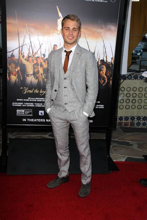 los angeles, sep 17 - max lloyd-jones en el campo de los zapatos