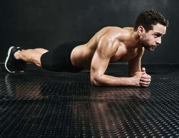 keajaiban manfaat plank sebelum tidur  tubuh