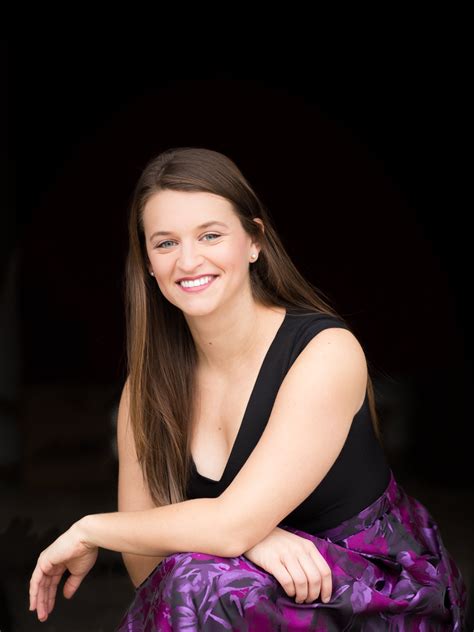 Megan Moore, mezzo-soprano — Muse Artists International