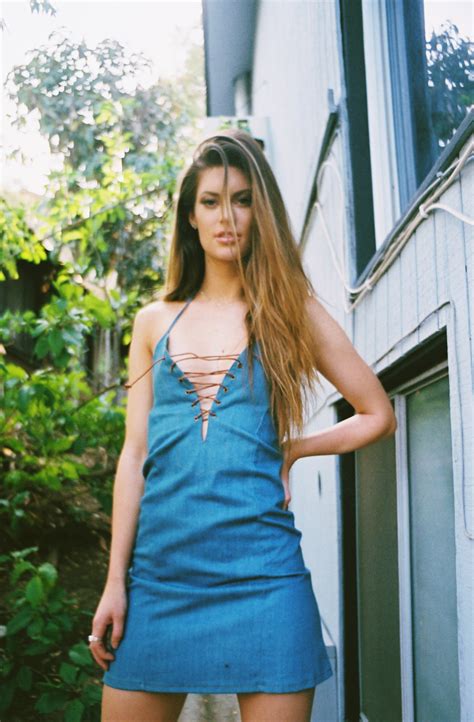 Hannah Stocking Was Working Out One Minute & Insta-Famous the Next - Galore