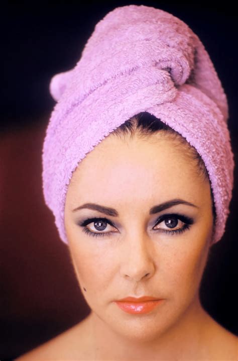 5 of Elizabeth Taylor’s Most Iconic Beauty Secrets
