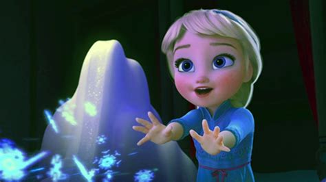 Baby Elsa play's with Play-Doh - YouTube