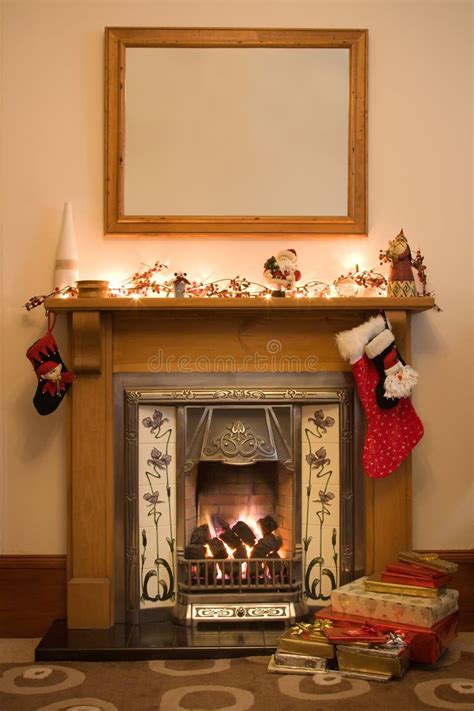 591 Old Fashioned Christmas Fireplace Stock Photos - Free & Royalty ...