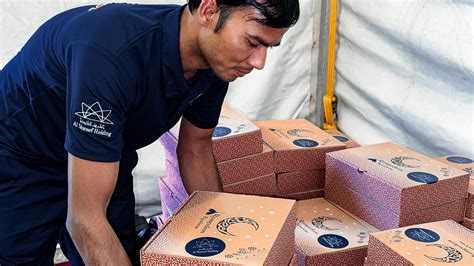 al shareef holding spreads joy  heartwarming ramadan initiative
