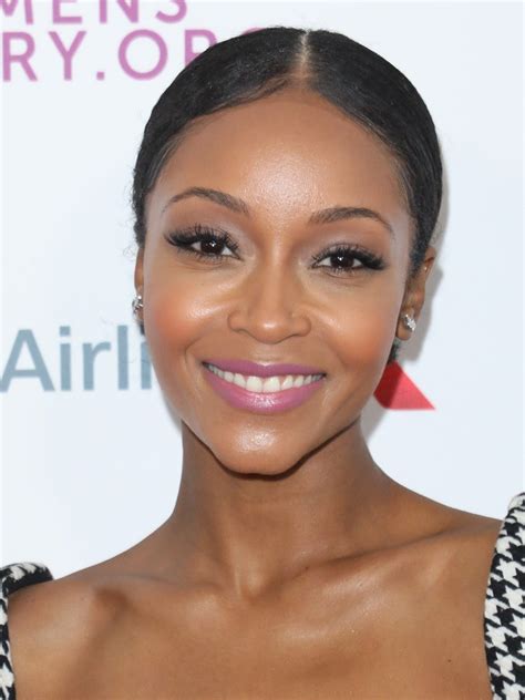 Yaya DaCosta Gallery | Super Stars Bio