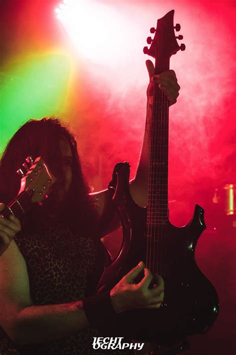 Silverfoxxx plays Valhalla - THE ROYAL VARIETY SHOW 3 — Jechtography