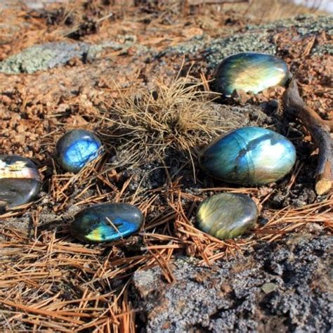 Labradorite: spiritual meaning - Awakening State