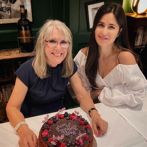 Ranbir Kapoor And Katrina Kaif's Moms Are Taking Subtle Digs At Each