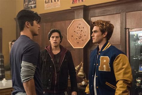 Who Plays Zach on 13 Reasons Why? | POPSUGAR Entertainment