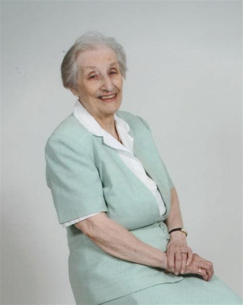 In Loving Memory: Lynn Barrie Obituary and Funeral Services 2