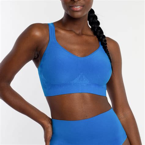 The Comfort Shaping Bra – Underoutfit