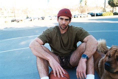 Stoer, geestig en geen blad voor de mond nemend: Hasan Piker, de