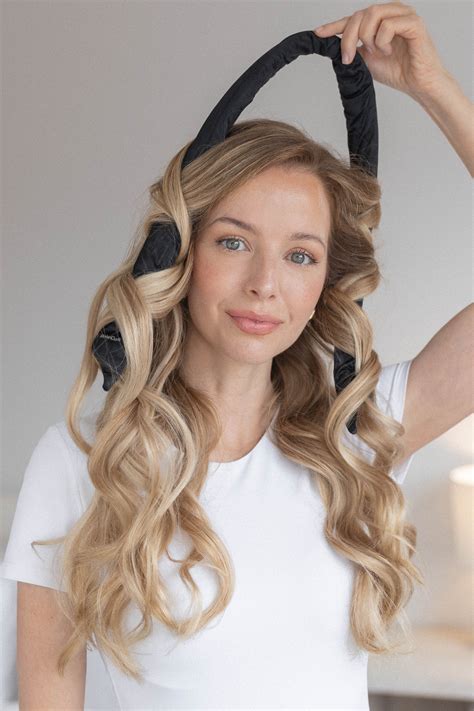 Heatless curls will dominate future girl hair styles 7