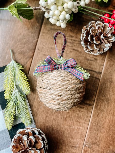How To Make Easy DIY Dollar Tree Christmas Ornaments - The Festive Mommy