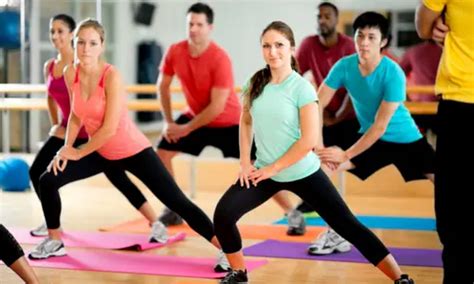 month workout plan   beginners fitness pamphlet