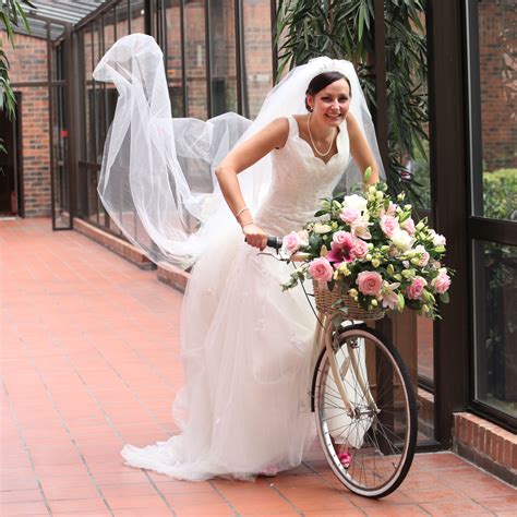 Route 64 Bus Service: Hull, Willerby, and Cottingham 6