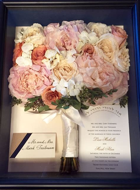 How To Preserve Your Wedding Bouquet at Wedding