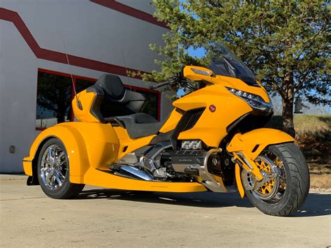 The NEW Yellow Goldwing Trike! A Custom Automatic Goldwing Custom