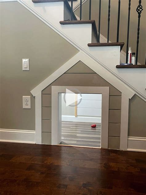 Under stair dog house ideas that will make your jaw drop dog house