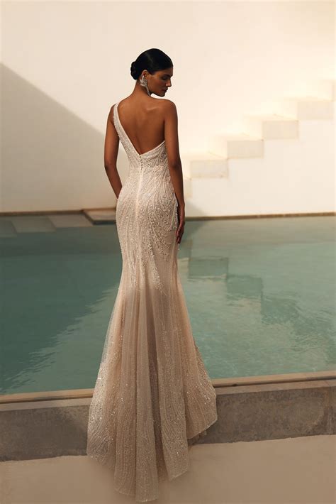 Amour Attire