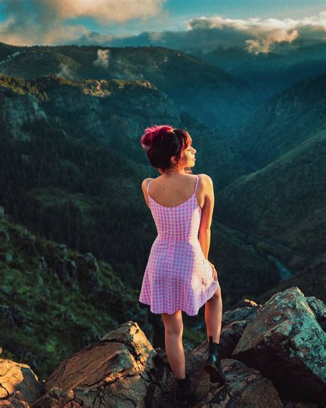 Hamilton, Alli Peach - The American Pin-Up — A Directory of Classic and