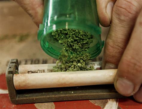 Como Usar O Bolador - Como usar um bolador de fumo: aprenda de vez!