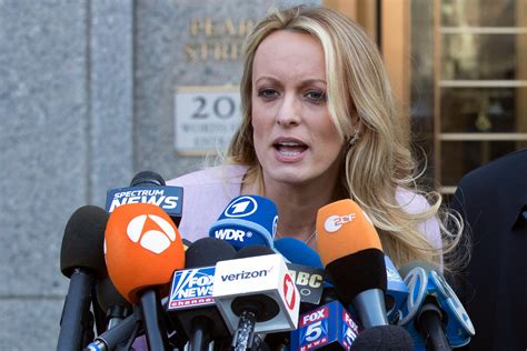 In new lawsuit, porn star says ex-lawyer was Trump’s puppet – Press