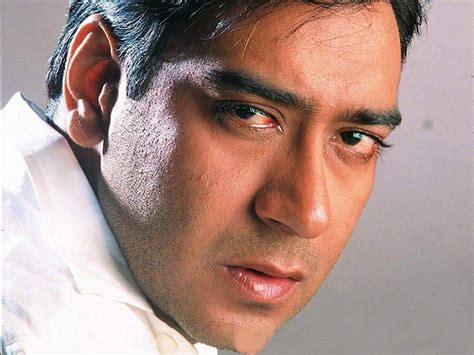 hd wallpapers  ajay devgan phool aur kaante movies