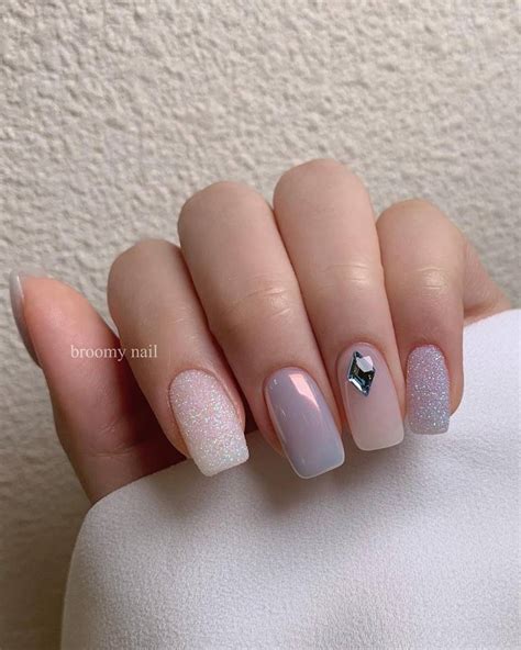 Simple Wedding Nails Ideas [2024 Guide + FAQs]