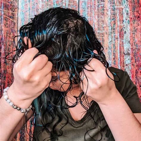 how to know if you have wavy hair