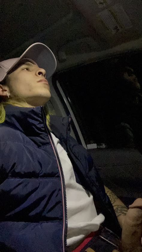 Bend over? | Scrolller