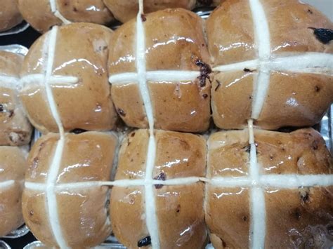 Dozens Bakery - Home
