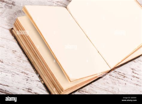 Old book with empty pages Stock Photo - Alamy