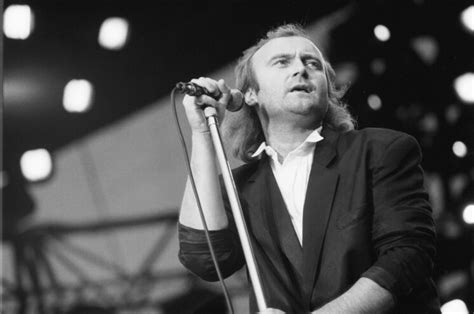 How Phil Collins Became a Singer & Unlikely Superstar | Joker Mag