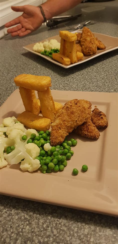 Freezer Feast! Sweet chilli chicken tenders, Stonehenge style polenta