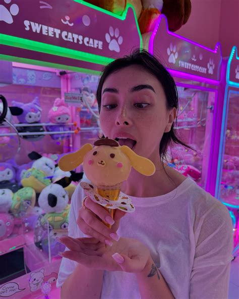 chloe surreal | 🤍 | Instagram