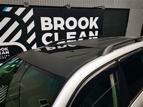 Оклейка автомобиля защитной пленкой во Владивостоке | Brookclean