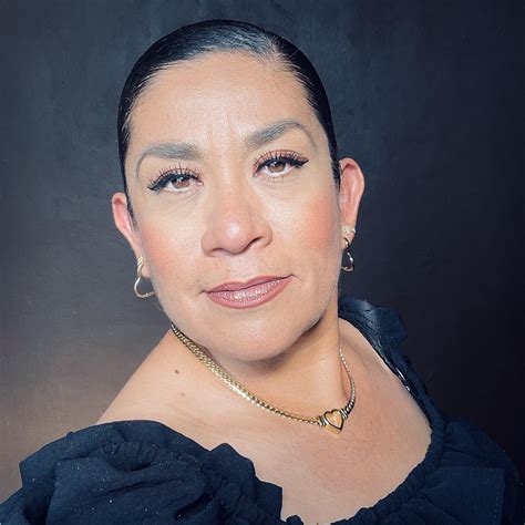 Profile and Biography of Paula Geneid 7