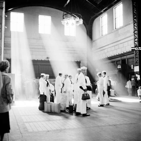 ‘Finding Vivian Maier’ Explores a Mysterious Photographer - The New