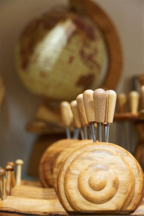 4 Ways Artisanal Craftsmanship Elevates Fashion Design - SELFSPARK