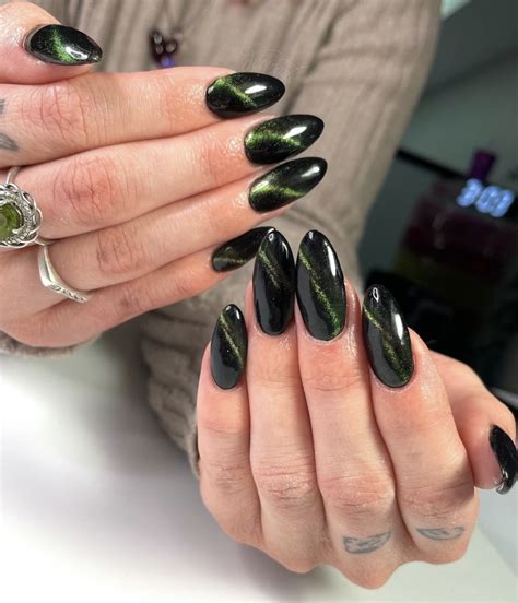 40 Cat-Eye Nails with Ideas to Inspire You - Parade