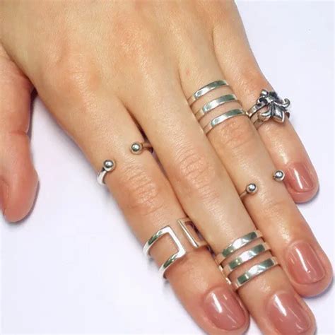 Фаланговые кольца: что это и как носить? - Silvers.in.ua