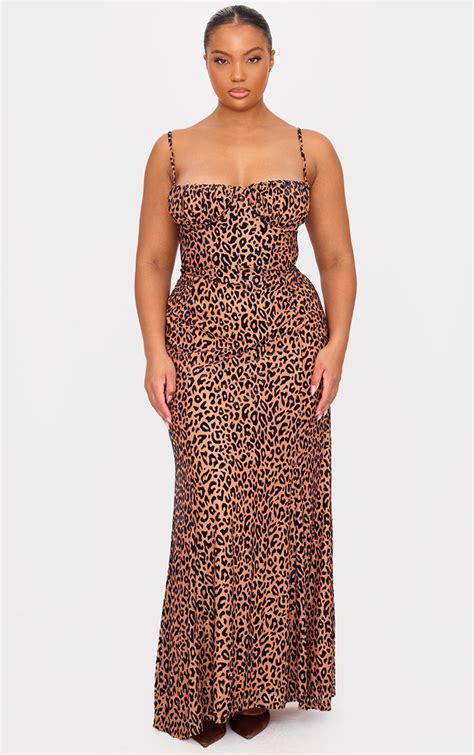 Plus Brown Animal Devore Maxi Dress | Plus Size | PrettyLittleThing